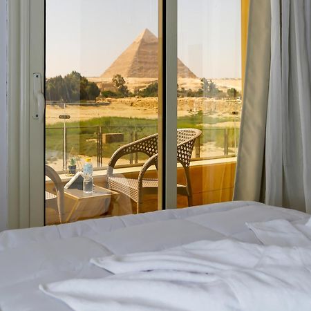 Pyramids Land Palace Kafret el-Gabal Buitenkant foto